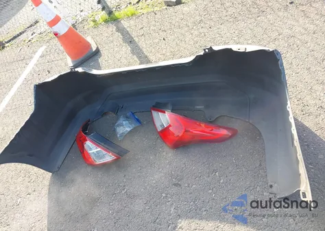 2015 Nissan Versa 1.6 S+ z USA, uszkodzony, nr VIN 3N1CN7AP4FL834869